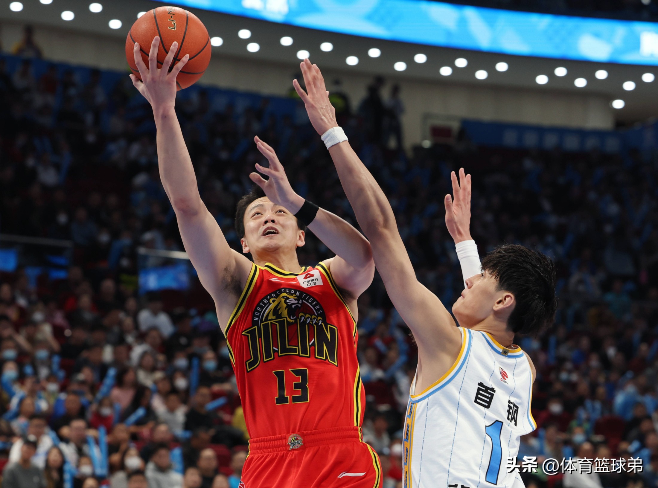 转折点！辽宁本钢止住颓势，CBA季后赛窗口期攻防权衡，震撼外界，赛程密集仍需轮换的简单介绍