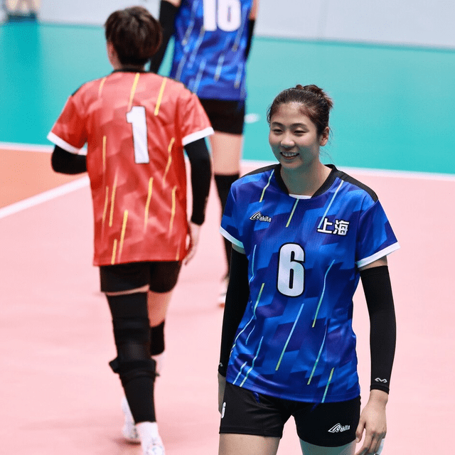 米兰体育新闻冲刺阶段体能课后；阿贾克斯强势反弹备战法国杯；压力陡增；数据趋势出现新变化的简单介绍