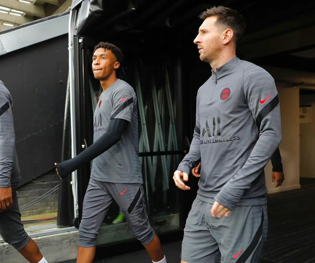 米兰官网包含这也行？Doinb在美国队比赛中大比分领先今晨波尔图备战欧冠，集结日上海申花调整名单以备德甲的词条